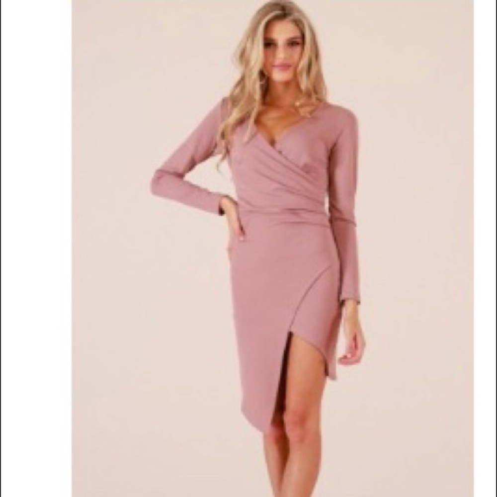Small cute blush color dress.